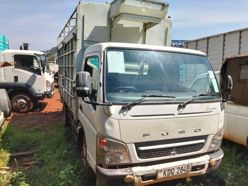 2023 Mitsubishi CANTER FE
