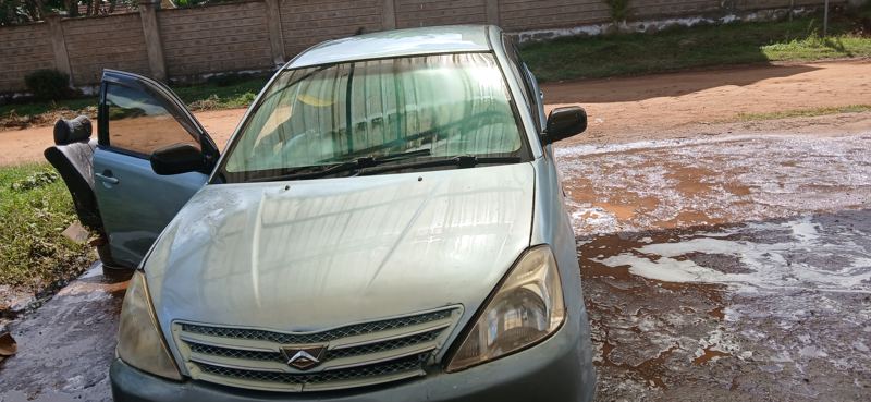 2003 Toyota ALLION A18