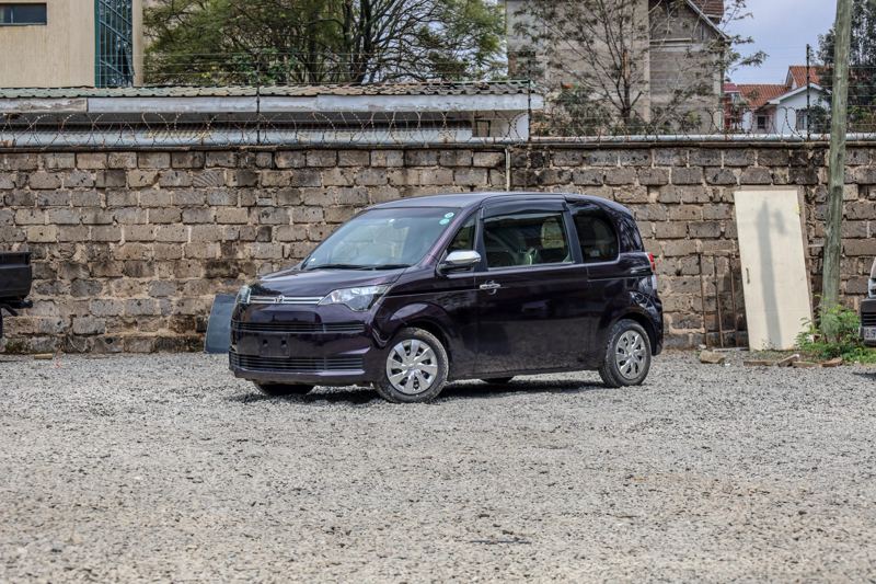 Toyota Spade 2016