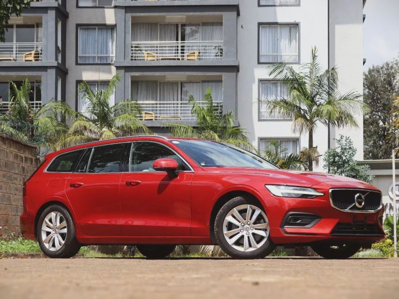 2018 Volvo V60 T5