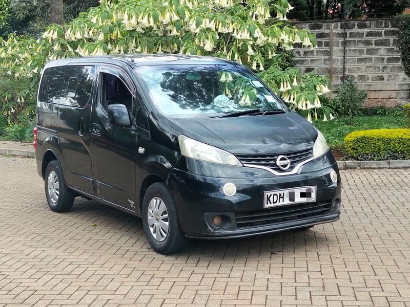 2015 NISSAN NV200