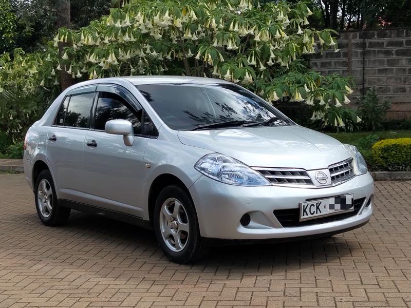 2009 NISSAN TIIDA