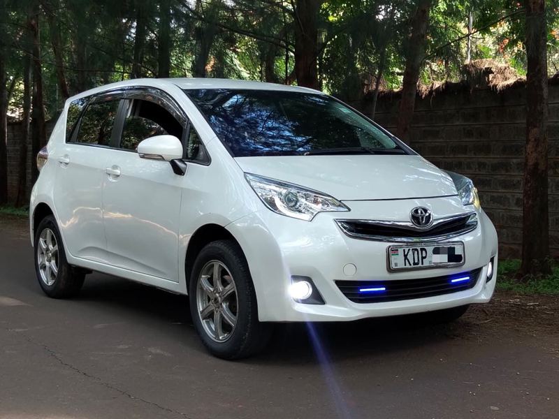 2015 TOYOTA RACTIS