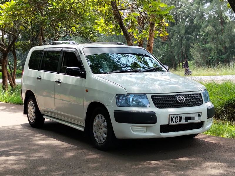 2012 TOYOTA SUCCEED