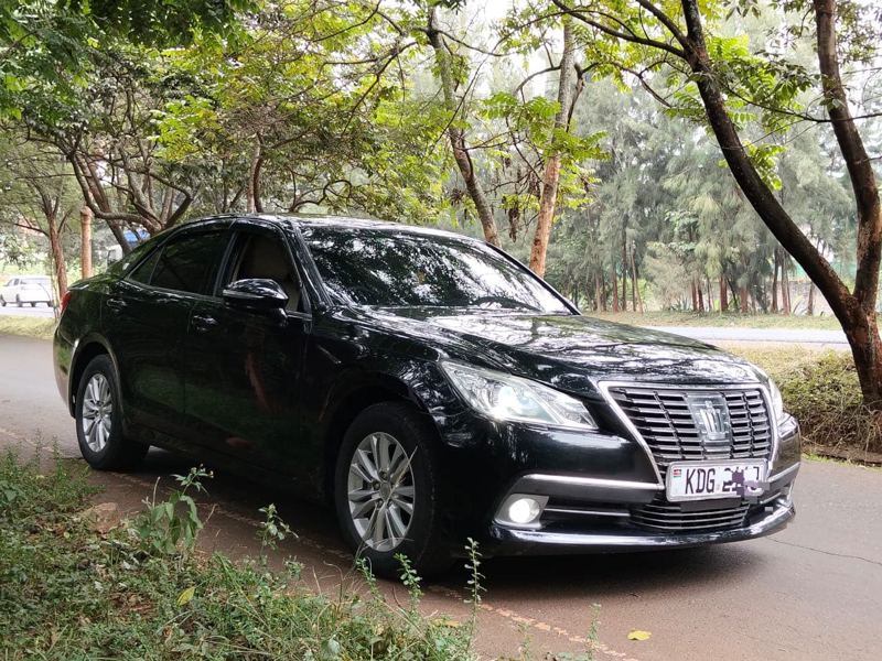 2014 MODEL TOYOTA CROWN ROYAL