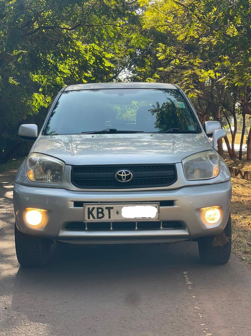2005 Toyota RAV4 2.0L VVT-i 4WD Automatic