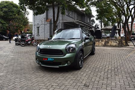 2017 MINI COOPER