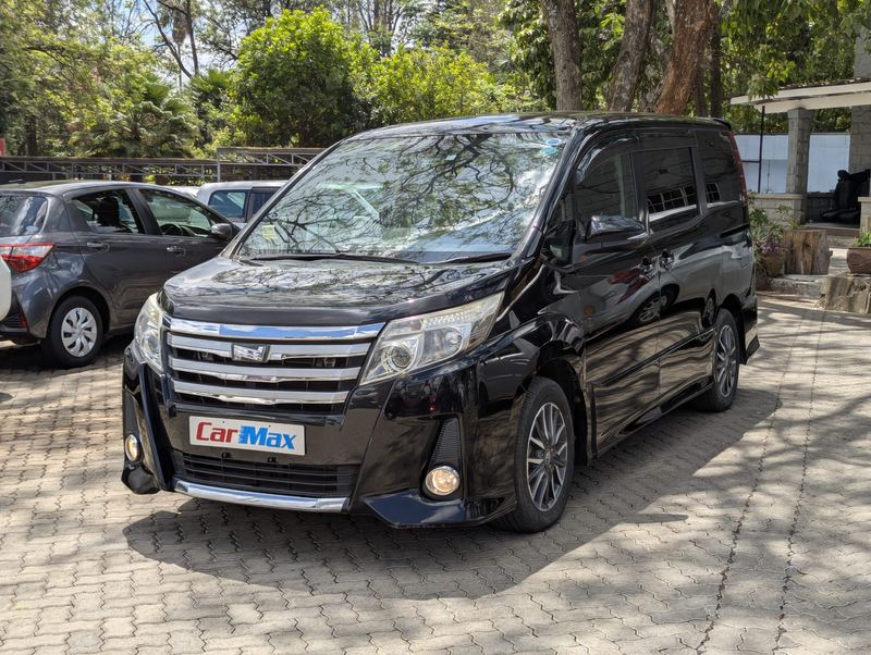 2016 TOYOTA NOAH
