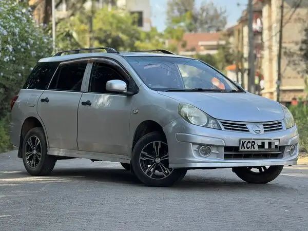 2012 Nissan Advan