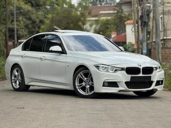 2017 BMW 318i M Sport Leather Sunroof