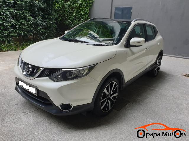 2014 NISSAN QASHQAI