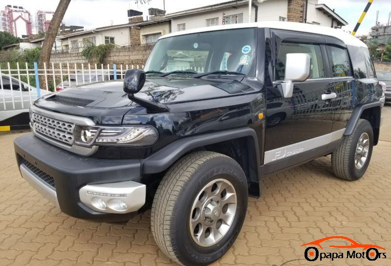 2017 TOYOTA F+J+CRUISER