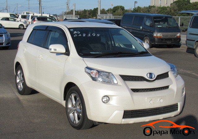 2013 TOYOTA IST